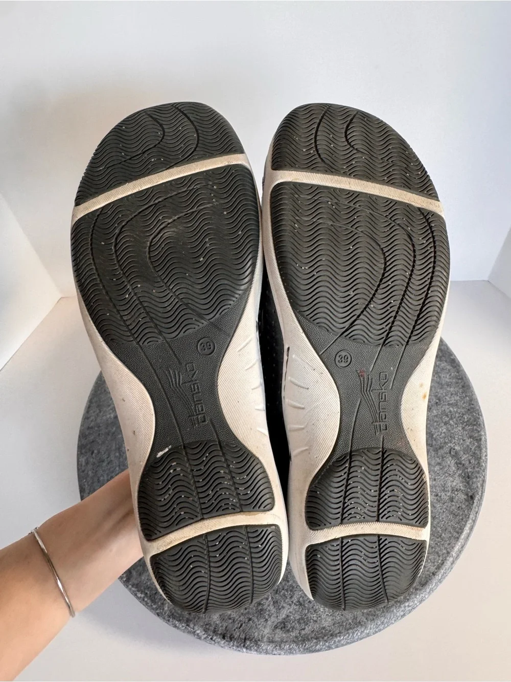 Dansko Leather Hillary Sneakers Tennis Shoes 39